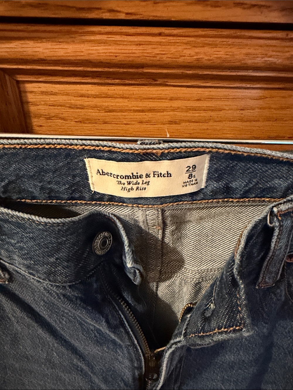 Abercrombie & Fitch Wide-Leg High-Rise Jeans - Picture 2 of 2
